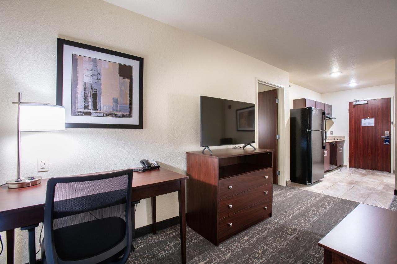Cobblestone Inn & Suites - Pine Bluffs Exteriör bild