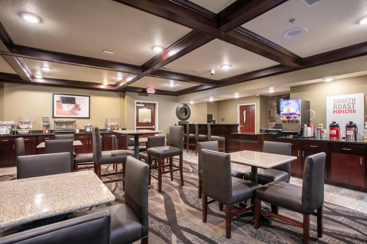 Cobblestone Inn & Suites - Pine Bluffs Exteriör bild