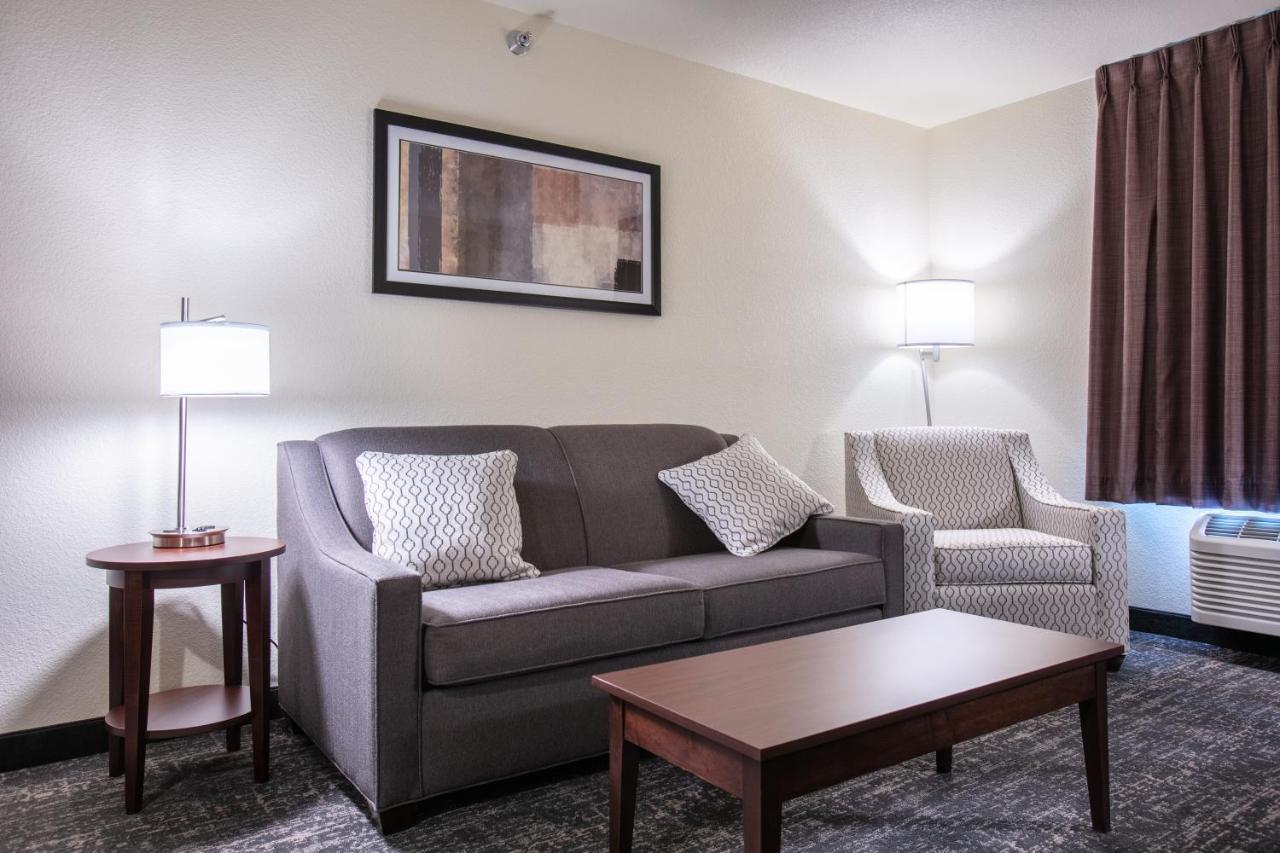Cobblestone Inn & Suites - Pine Bluffs Exteriör bild