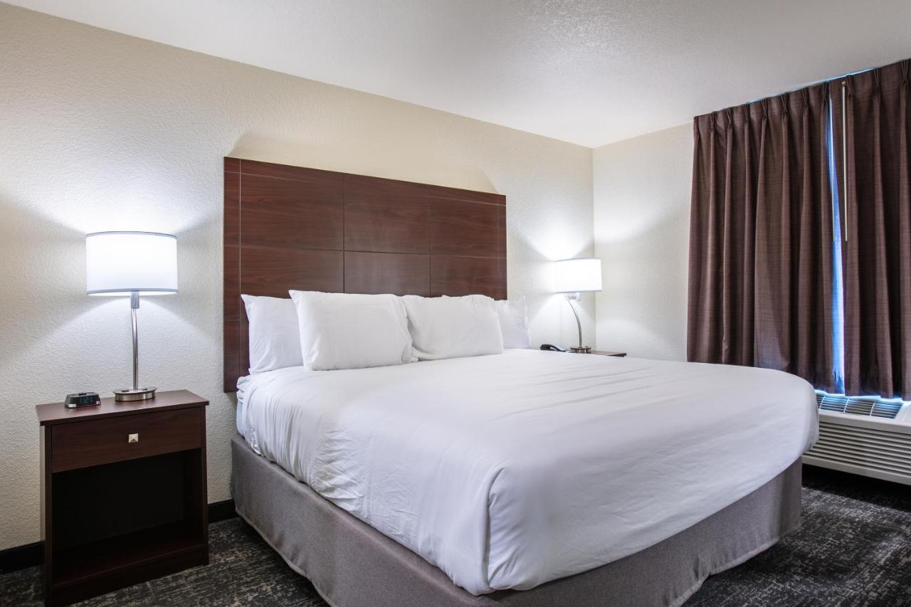 Cobblestone Inn & Suites - Pine Bluffs Exteriör bild