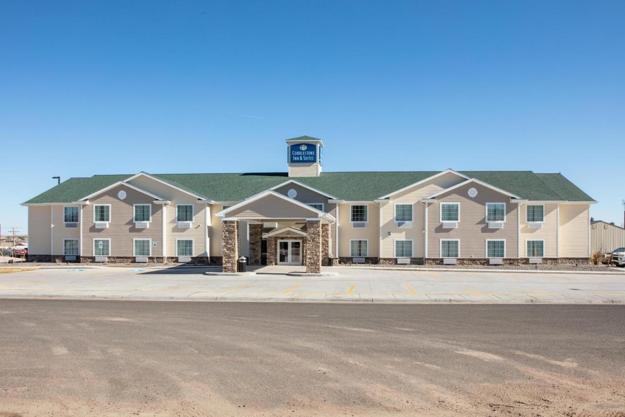 Cobblestone Inn & Suites - Pine Bluffs Exteriör bild