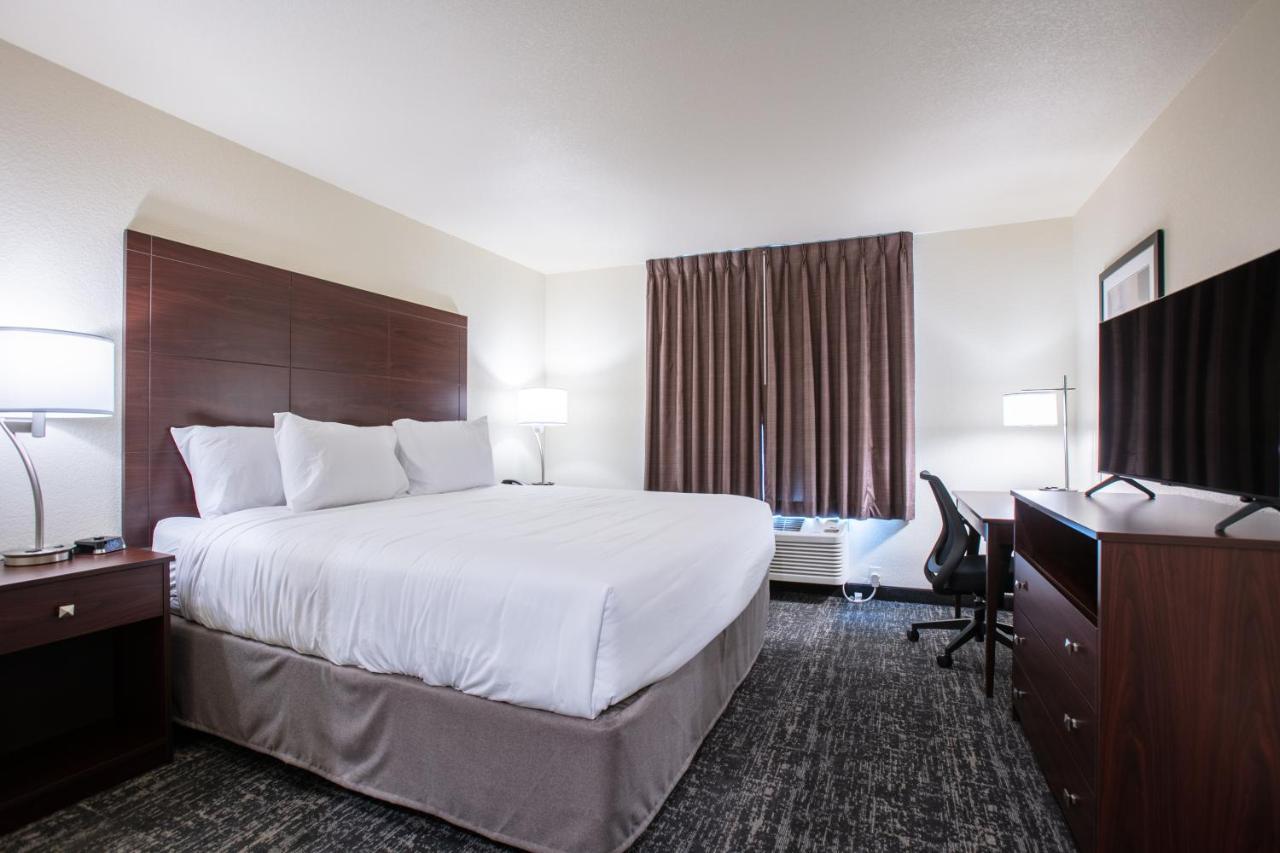 Cobblestone Inn & Suites - Pine Bluffs Exteriör bild