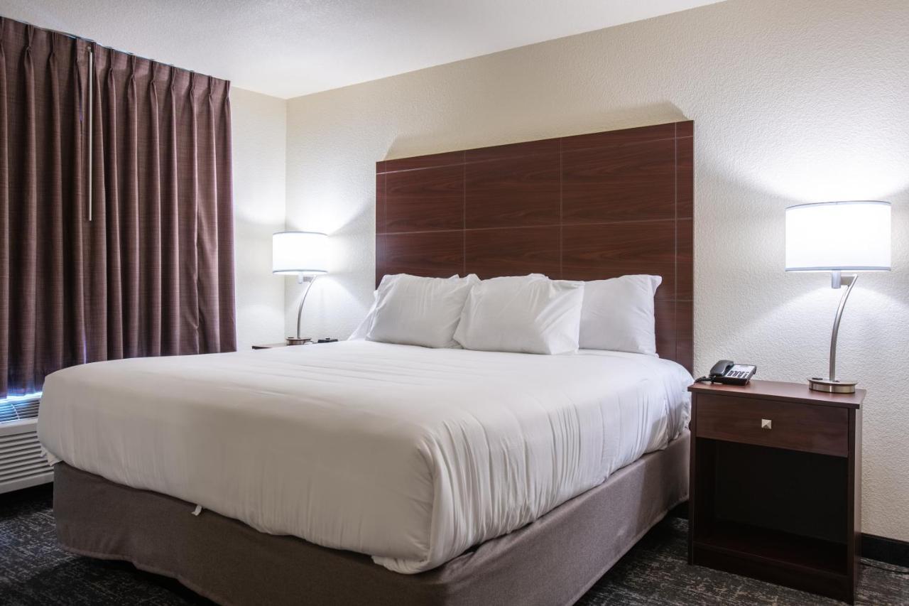 Cobblestone Inn & Suites - Pine Bluffs Exteriör bild